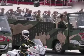 抗战老兵开进阅兵场，全场肃然起敬，祖国的繁荣多亏了你们！视频封面