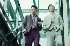 外公，一定是外公。爷爷，不一定是爷爷。