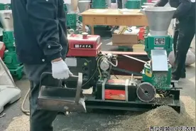 为降低养鸡成本，养殖户家买颗粒机，7.5KW电机时产500斤，能买吗