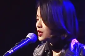开口跪！美女翻唱一首《你不知道的事》迅速走红，实在太好听了啊视频封面