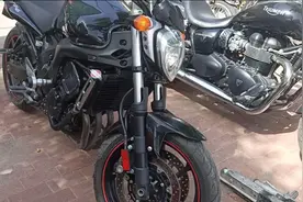 二手市场很少见的雅马哈fz6摩托车 声浪超级好听 老板开价两万块视频封面