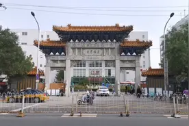 北京佑安医院，路过此地，将它介绍给大家，专业实力雄厚