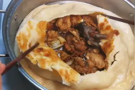 河南特色美食：面皮蒸鸡 不炒不煮不油炸，营养健康，鸡肉鲜美