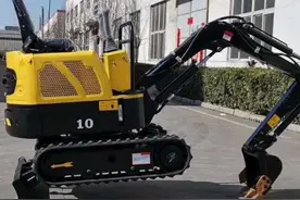 一分钟教你会开挖掘机！