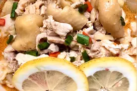 解锁鸡肉新吃法柠檬鸡片，酸辣开胃，汤汁泡饭一流，喜欢酸的收藏