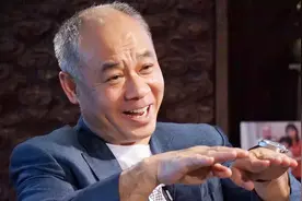 回顾体操王子李宁近况如何？全家幸福移居香港，儿女都没有学体操视频封面