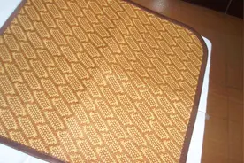 天热了，你家的凉席气味“重”吗？教你辨别甲醛凉席，快了解一下视频封面