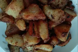 湖南爱吃的煎土豆，这样做酥脆又好吃！全家的最爱，一大盘都不够
