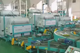 一小时两千包大米真空包装，整个过程无人化，太爽了。视频封面