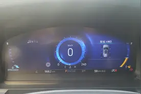 全新探险者竟然可以把时速表放在仪表盘中央，你知道怎么操作的吗