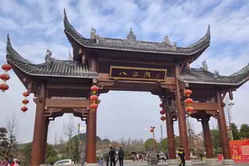 南充市南部县花20亿打造的八尔湖景区，大家看看值不值