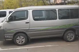 一台金杯海狮配的丰田发动机，还是纯丰田的，不是合资的，你信吗