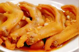 泡鸭爪这样做最正宗，做好这一步，酸辣爽口又开胃，比超市的好吃