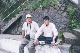 当年马云“落魄”时，给了马云200块的那对夫妇，如今怎么样？视频封面