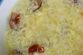 酒酿蛋花汤的做法，非常好的催乳下奶的必做甜品，口味酸甜可口！