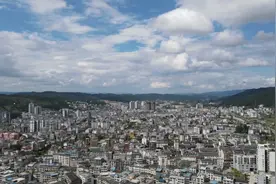 贵州黔东南发展最好，最有可能撤县设市的县城。视频封面