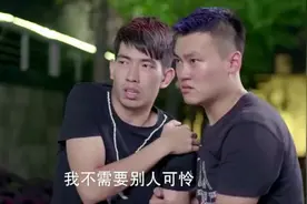 混混对醉酒美女图谋不轨，美女一个过肩摔，直接将他摔在地上视频封面