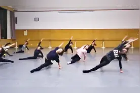 基本功就是王道！现代舞的五个基训组合教学~