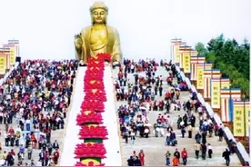 12亿重金打造世界最大佛像，许愿灵验却少有人造访，游客：拜不起视频封面