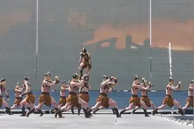 西安战士战旗杂技团的杂技《刃》：燃爆大唐不夜城开元广场主舞台视频封面