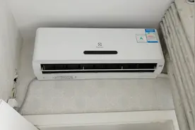 挂壁空调内机如何拆开？如何简单清洗？老师傅手把手来教你