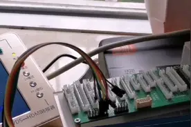 长虹液晶电视，遥控不起作用，换这个配件就好了视频封面
