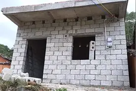 国家免费给低保户建房子，一个人20多平方，再也不担心房顶漏水了视频封面