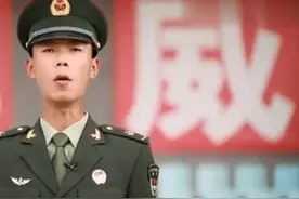 三军仪仗队正步走教学版，看完之后，觉得我们当初军训也太轻松了