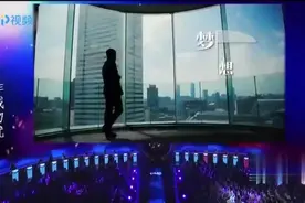 非诚勿扰：美女老外有个怪癖，现场闻男嘉宾的体味，直言味道不错视频封面
