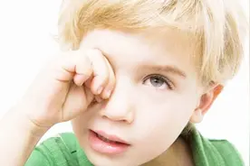 抽动症应该挂什么科？属于内科、精神心理科还是神经内科？