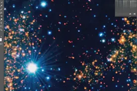 由81亿像素组成的银河系全景照，24.6G的大小，猜猜太阳系在哪？视频封面