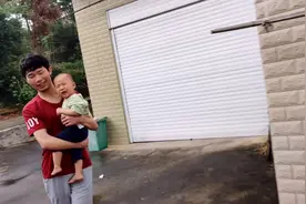 周岁小孩子哄不住，总是哭闹，原来要这个！