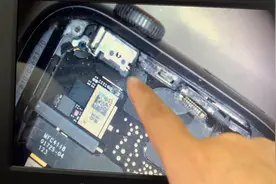 苹果手表s4，洗个澡就这样了！50米防水在哪里？视频封面