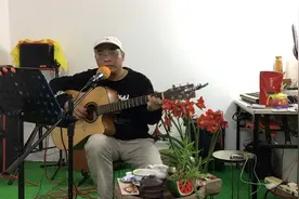 “我要你《靠近我》抱着我，好好爱我，我会给你、我会给你，⋯视频封面