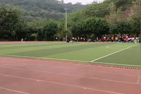 五年级男生100米15秒这成绩怎么样？感觉一般呀！