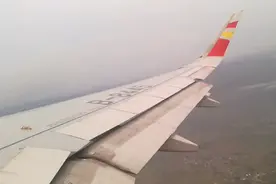 实拍飞机起飞全过程！视频封面