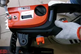 头条网友问电链锯链条怎样安装，机电哥教你如何安装和注意事项