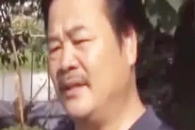 方圆几百里山头众多，唯独白娘娘山上遍布蛇类，其他山头基本没有