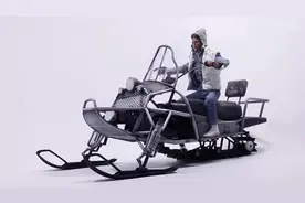 牛人用3D打印零件，自己打造一辆动态RC雪地车，有门手艺就是好！视频封面