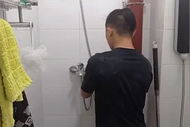 出租房的花洒坏了 自己动手换一个视频封面