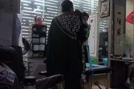 后续:小伙痴迷纹身混社会，反被社会大哥教育视频封面