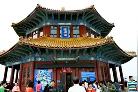 回味青岛那些漂亮的老建筑视频封面