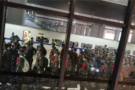 出行途中偶遇兵哥哥视频封面