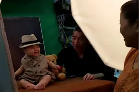 萌娃百天照，今日份格子系列，配上小洋帽，温暖，大气，还百搭~视频封面