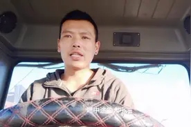 关于养玉米收割机赚不赚钱，听小萌来分解一下视频封面