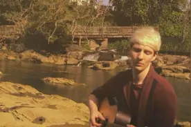 老外这么喜欢中文歌？从经典到流行各种翻唱，别说还真好听