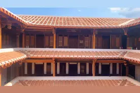 航拍福建古代地主的土楼，机关暗道遍布其中，防御措施堪称一流