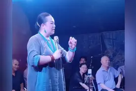 豫剧界名家边玉洁上演幽默风趣脱口秀逗乐全场视频封面