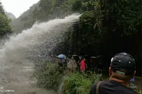 是天然的还是人工的呢？荔波小七孔景区