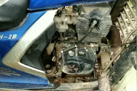 花2000块钱买的二手三轮摩托车，在山区农村很实用，感觉赚大了！视频封面